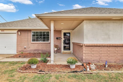 Photo of 500 Butler Street, Moore, OK 73160 (MLS # 1251765)