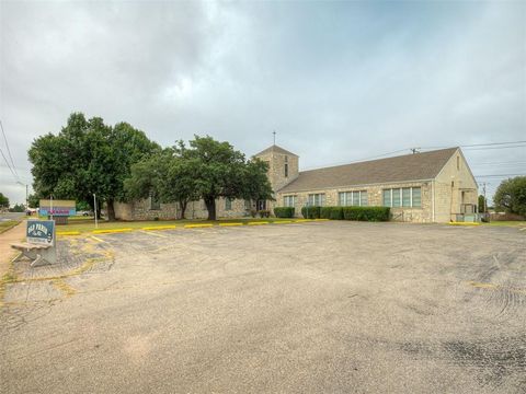 Photo of 3415 S Western Avenue, Oklahoma City, OK 73109 (MLS # 1229882)