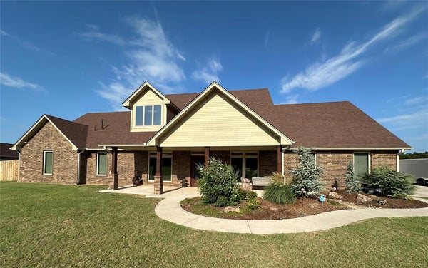 9565 BRYAN RD, MEEKER, OK 74855 - Image 82d08858cf8ec3e7ebec7dccdbc47567/372444616