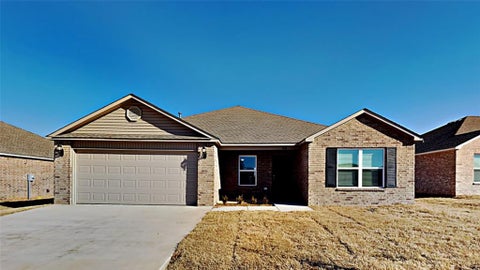Photo of 408 Fox Burrow Lane, Newcastle, OK 73065 (MLS # 1231356)