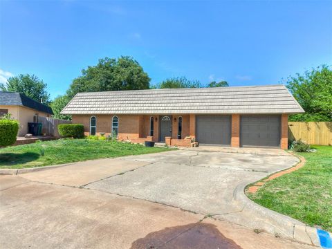 Photo of 11225 NW 110th Street, Yukon, OK 73099 (MLS # 1225609)