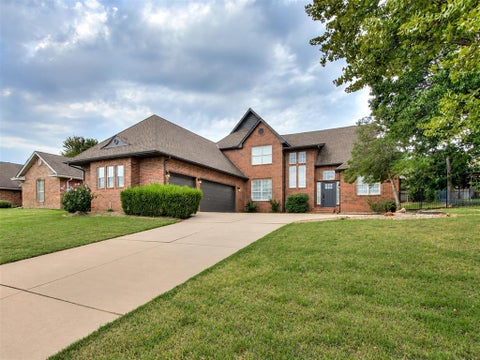 Photo of 3641 Equestrian Court, Edmond, OK 73034 (MLS # 1251042)