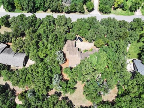 Photo of 604 Dripping Springs Drive, Edmond, OK 73034 (MLS # 1229435)