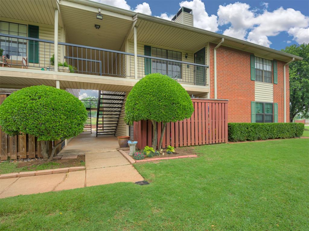 Photo 1 of 30 — 4400 N Hemingway Drive 239, Oklahoma City, OK 73118