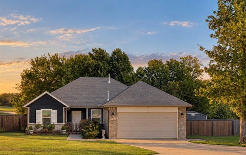 Photo of 11650 Cedar Street, Guthrie, OK 73044 (MLS # 1250484)
