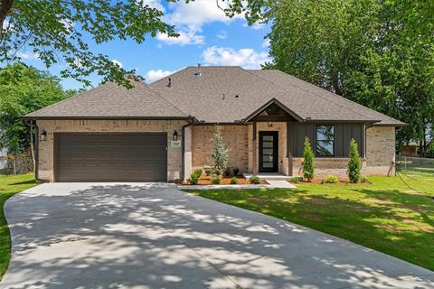 Photo of 267 NW 10th Street, Newcastle, OK 73065 (MLS # 1233496)