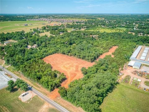 Photo of 32389 24th Avenue, Norman, OK 73072 (MLS # 1236214)