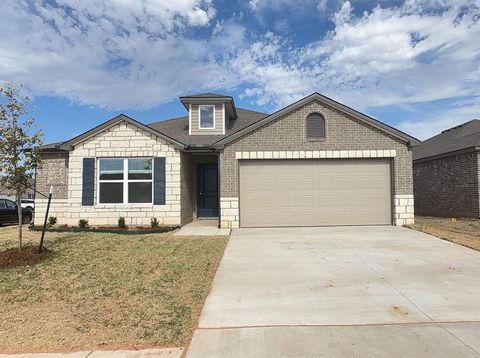Photo of 4000 Dutch Lane, Mustang, OK 73064 (MLS # 1229963)