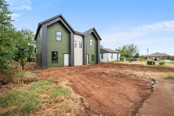 820 W 2ND ST, EDMOND, OK 73003 - Image 84efaa6e0b16106c71e1d8e82aa0b2b8/1648055455