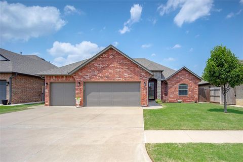 Photo of 10821 NW 29th Terrace, Yukon, OK 73099 (MLS # 1230172)