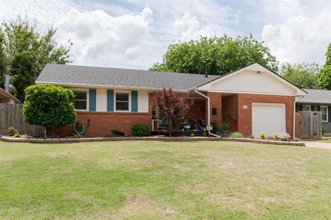 Photo of 2648 Lakeside Drive, Oklahoma City, OK 73120 (MLS # 1227568)