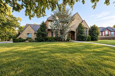 Photo of 1956 Ella Court, Edmond, OK 73034 (MLS # 1252987)