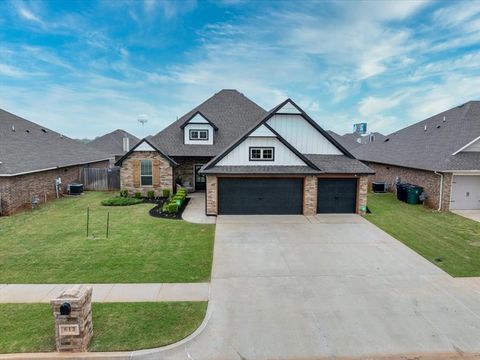 Photo of 612 Bison Crossing Drive, Yukon, OK 73099 (MLS # 1226712)