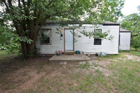 Photo of 220 NE 1st Street, Moore, OK 73160 (MLS # 1228986)
