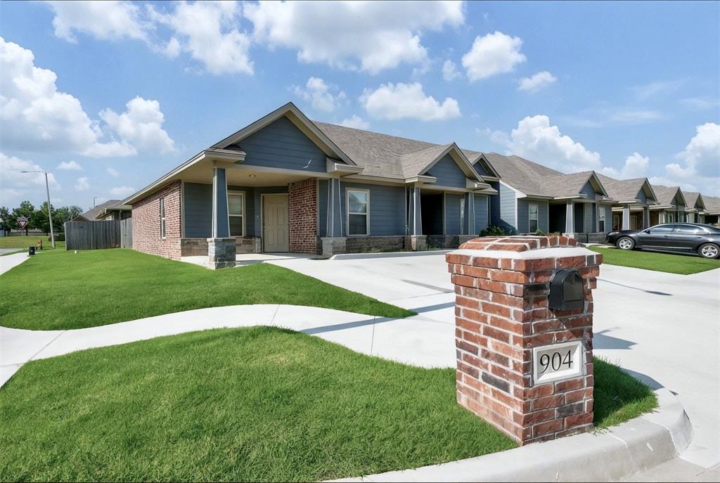 Photo 1 of 19 — 904 SW 91st Street, Oklahoma City, OK 73139