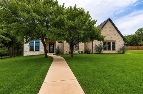 Photo of 7402 Coyote Point, Edmond, OK 73034 (MLS # 1238699)