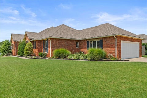 Photo of 505 Swingman Road, Yukon, OK 73099 (MLS # 1236658)
