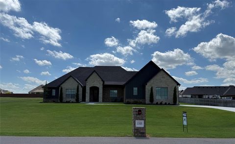 Photo of 1105 Dorsi Way, Newcastle, OK 73065 (MLS # 1224548)