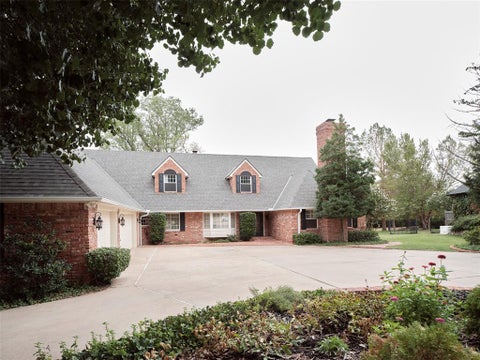Photo of 6004 Muirfield Drive, Edmond, OK 73025 (MLS # 1251144)