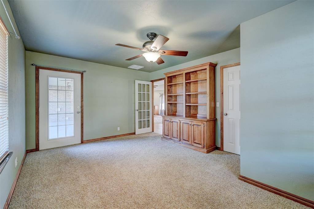 Shawnee, Oklahoma 74801, United States, 5 Bedrooms Bedrooms, ,3 BathroomsBathrooms,Residential,Active,219673