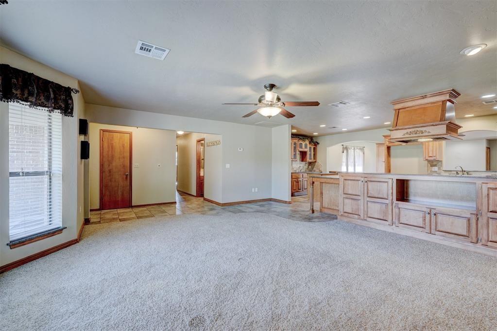 Shawnee, Oklahoma 74801, United States, 5 Bedrooms Bedrooms, ,3 BathroomsBathrooms,Residential,Active,219673