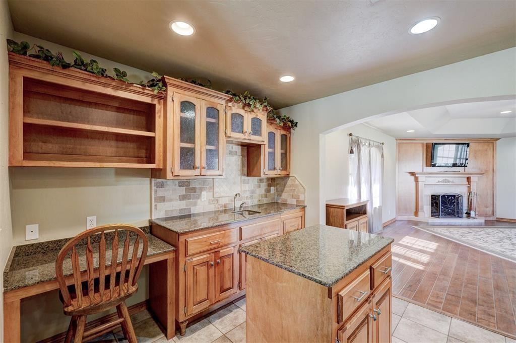 Shawnee, Oklahoma 74801, United States, 5 Bedrooms Bedrooms, ,3 BathroomsBathrooms,Residential,Active,219673