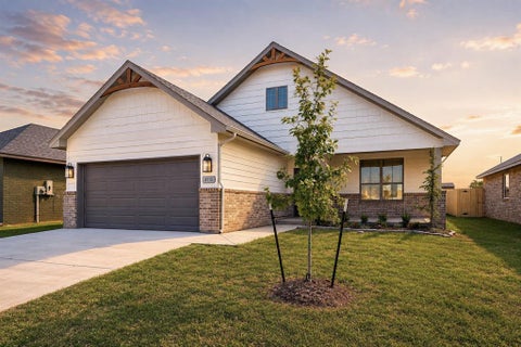 Photo of 4116 Overlook Pass, Edmond, OK 73025 (MLS # 1242942)