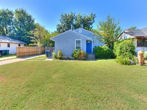 Photo of 2912 NW 46th Street, Oklahoma City, OK 73112 (MLS # 1228950)
