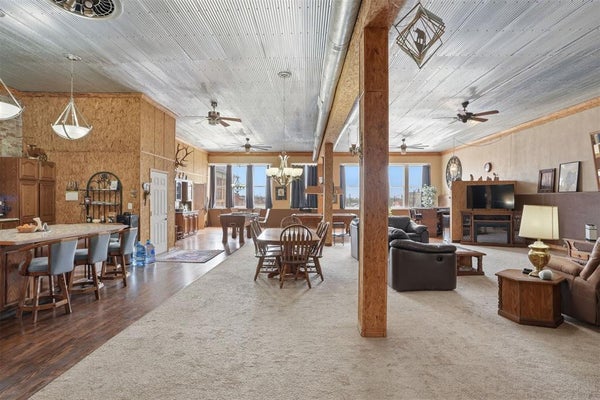 129 S OKLAHOMA AVE, MANGUM, OK 73554 - Image 8a23e4105bd0a4fbaa2c805961ef4d01/532447371