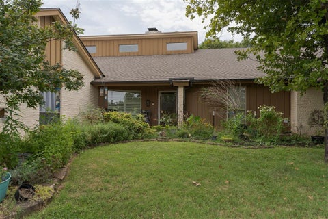Photo of 412 Timber Ridge Road, Edmond, OK 73034 (MLS # 1243739)