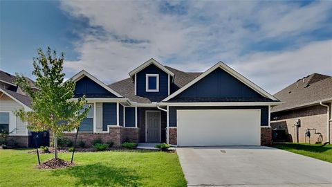 Photo of 9004 NW 127th Terrace, Yukon, OK 73099 (MLS # 1236931)
