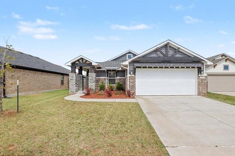 Photo of 620 Caladium Street, Yukon, OK 73099 (MLS # 1229233)