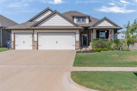 Photo of 701 Patrick Way, Yukon, OK 73099 (MLS # 1244750)