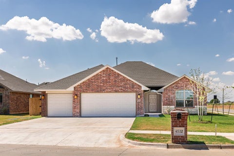 Photo of 4532 Adobe Court, Yukon, OK 73099 (MLS # 1248590)
