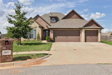 Photo of 3903 Catalina Court, Norman, OK 73072 (MLS # 1237832)