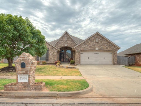 Photo of 2704 SW 96th Court, Oklahoma City, OK 73159 (MLS # 1252004)