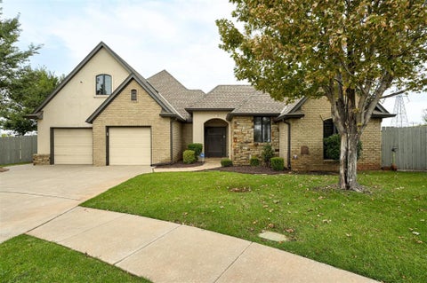 Photo of 10744 N Ann Arbor Avenue, Oklahoma City, OK 73162 (MLS # 1251471)