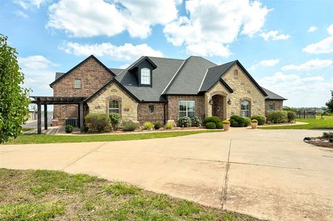 Photo of 298 N Aspen Drive, Blanchard, OK 73010 (MLS # 1227579)