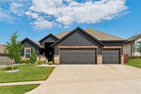 Photo of 7405 NW 158th Street, Edmond, OK 73013 (MLS # 1230558)