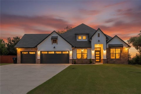 Photo of 2408 Blackjack Court, Blanchard, OK 73010 (MLS # 1249979)