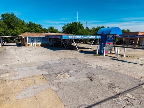 Photo of 400 S Air Depot Boulevard, Midwest City, OK 73110 (MLS # 1224053)