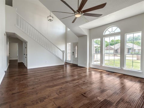 Photo of 2705 E Hills Drive, Oklahoma City, OK 73160 (MLS # 1244620)