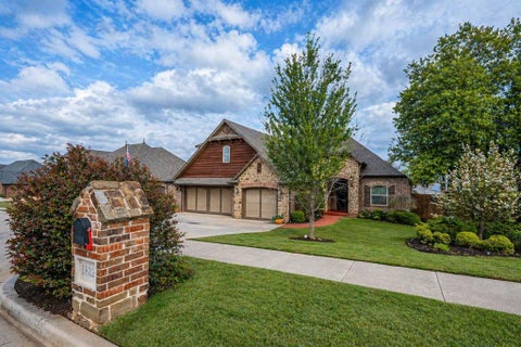 Photo of 1832 Buckskin Court, Blanchard, OK 73010 (MLS # 1247783)
