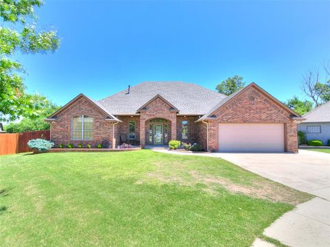 Photo of 10801 NW 118th Place, Yukon, OK 73099 (MLS # 1222363)