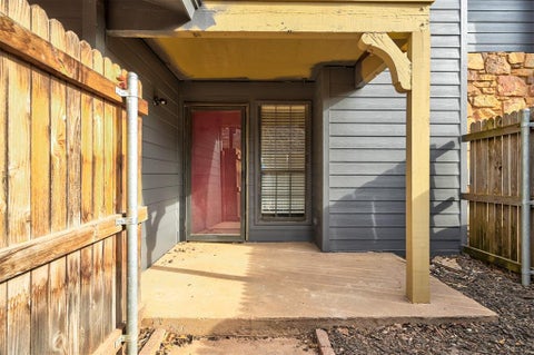 Photo of 14311 N Pennsylvania Avenue #8N, Oklahoma City, OK 73134 (MLS # 1239451)