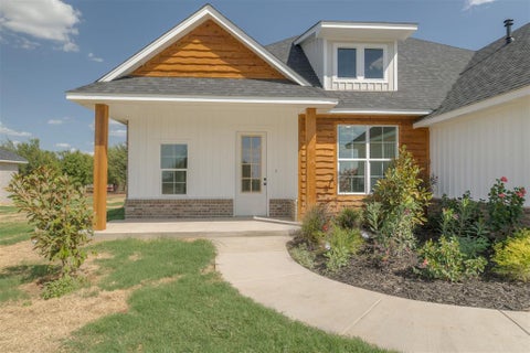 Photo of 1900 cattle Drive, Guthrie, OK 73044 (MLS # 1249537)