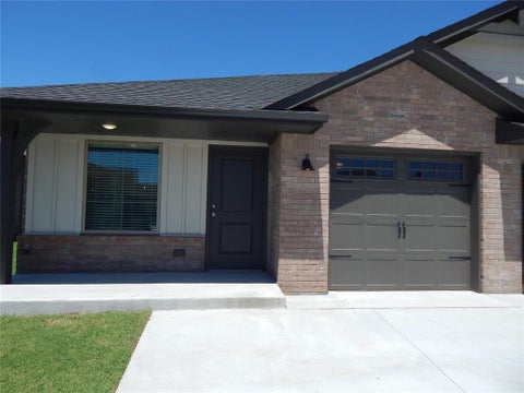 Photo of 425 Summit Ridge Drive, Oklahoma City, OK 73114 (MLS # 1246971)