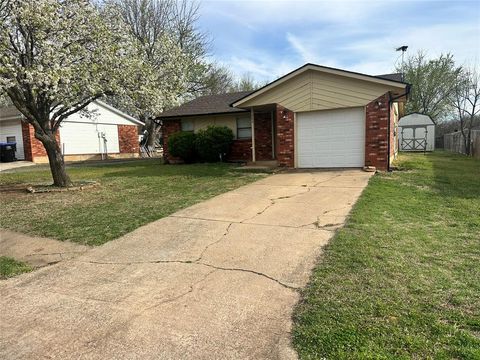 Photo of 502 Holsey Drive, Noble, OK 73068 (MLS # 1219808)