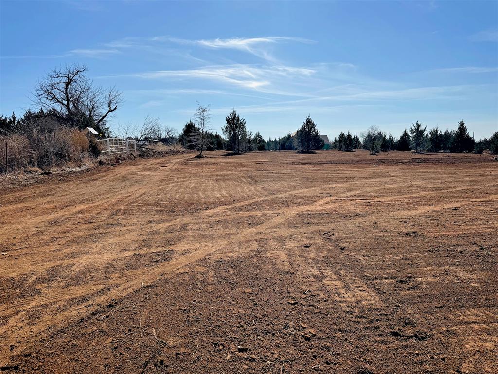 Photo 1 of 23 — 1901 W Forrest Hills Road, Guthrie, OK 73044