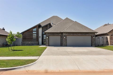Photo of 1812 W Zachary Way, Mustang, OK 73064 (MLS # 1226428)